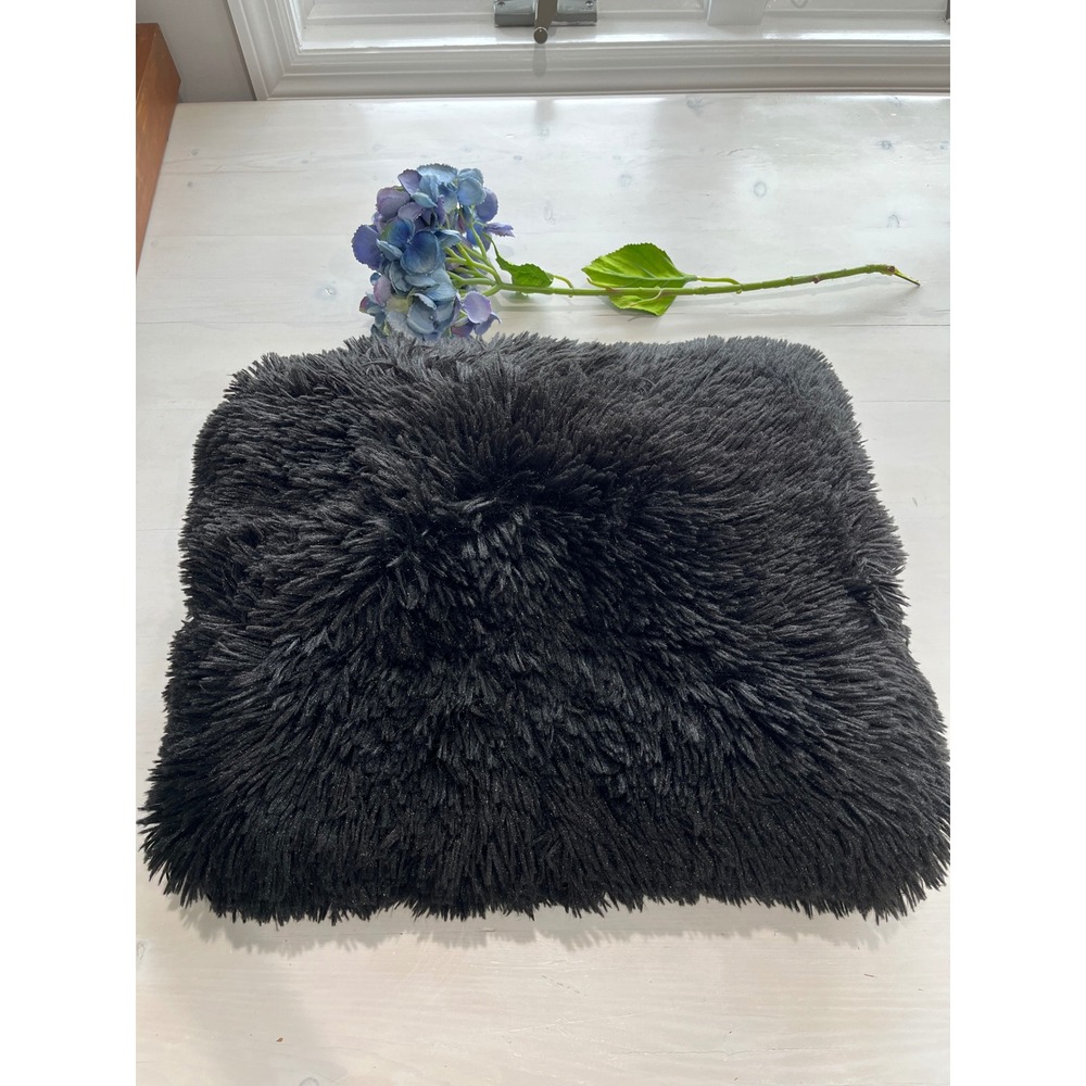 Black Faux Fur Pillow Decorative Throw‎ Pillow Soft Plush Cushion Cover